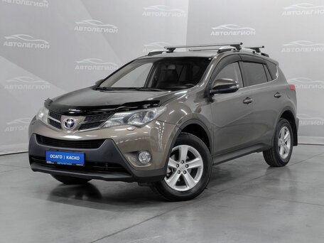Toyota RAV4 IV (XA40)