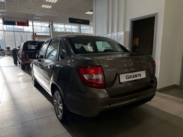 2026 Lada (ВАЗ) Granta I Рестайлинг, коричневый, 1208000 рублей - вид 6