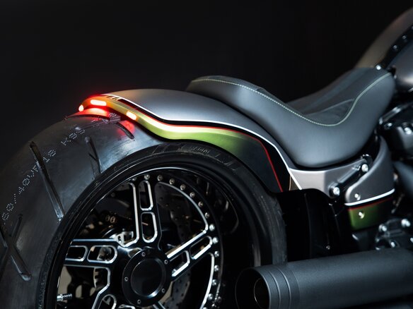 2024 Harley-Davidson Fat Boy, чёрный, 5700000 рублей - вид 1