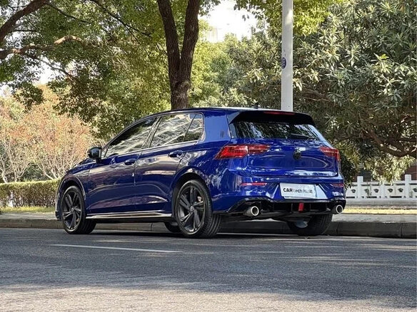 2023 Volkswagen Golf VIII, синий - вид 4