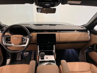 2025 Land Rover Range Rover P530 MHEV V, чёрный, 22127000 рублей, вид 2