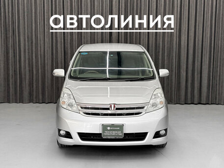 Toyota ISis I Рестайлинг
