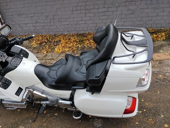 2010 Honda GL 1800 Gold Wing, белый, 1095272 рублей - вид 12