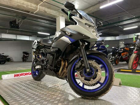 2013 Yamaha XJ6 (FZ6R), серый, 409999 рублей, вид 3