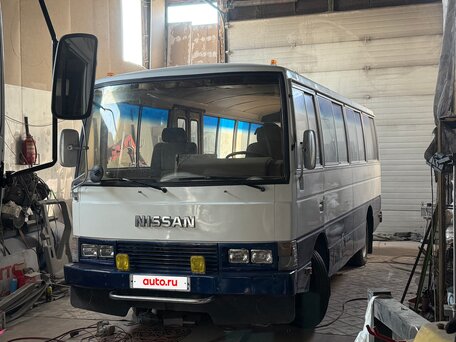 1988 Nissan Civilian, белый, 1150000 рублей, вид 1