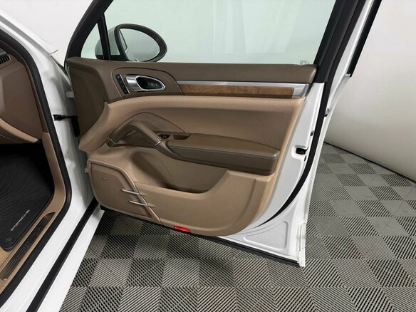 2013 Porsche Cayenne S II (958), белый, 2999000 рублей - вид 20