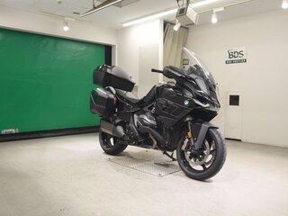 2025 BMW R 1300 RT, чёрный, 2637000 рублей, вид 2