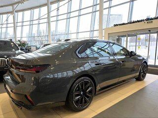2025 BMW 7 серии 760i xDrive VII (G70), серый, 20690000 рублей, вид 5