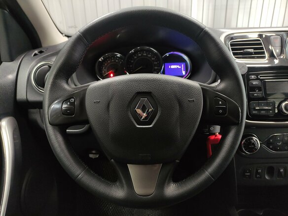 2016 Renault Sandero Stepway II, бежевый, 950000 рублей - вид 6