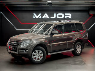 2015 Mitsubishi Pajero IV Рестайлинг 2, коричневый, 2440000 рублей, вид 1