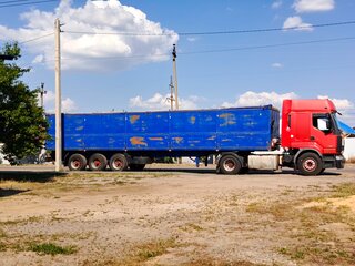 2003 Renault Premium, красный, 915000 рублей, вид 1