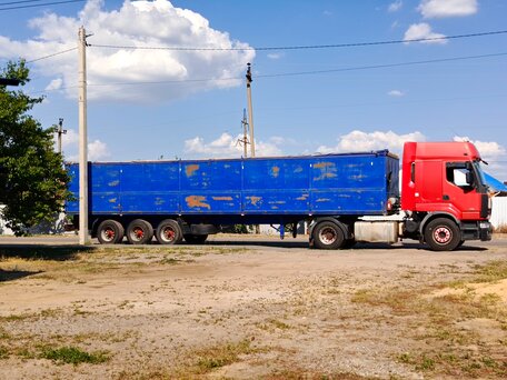 2003 Renault Premium, красный, 915000 рублей, вид 1