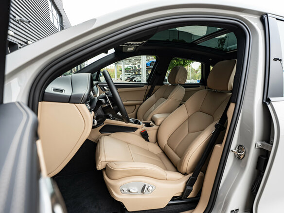 2026 Porsche Macan I Рестайлинг 2, серый, 13200000 рублей - вид 14