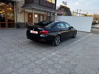 2016 BMW 5 серии 528i xDrive VI (F10/F11/F07) Рестайлинг, чёрный, 1600000 рублей, вид 3