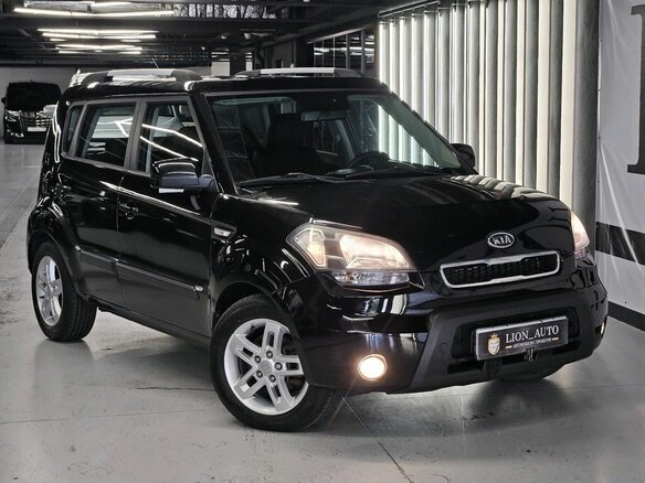 2010 Kia Soul I, чёрный, 880000 рублей