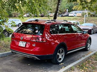 2016 Volkswagen Golf Alltrack VII, красный, 1890000 рублей, вид 3