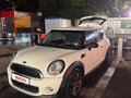 2011 Mini Hatch One II (R56) Рестайлинг, белый, 615000 рублей