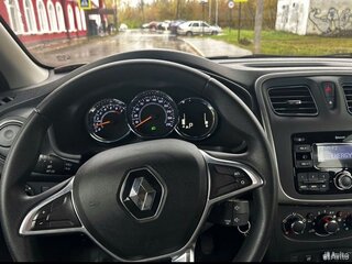 2019 Renault Sandero Stepway II Рестайлинг, белый, 950000 рублей, вид 4