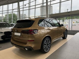 2026 BMW X5 40d IV (G05/G18) Рестайлинг, коричневый, 17600000 рублей, вид 5