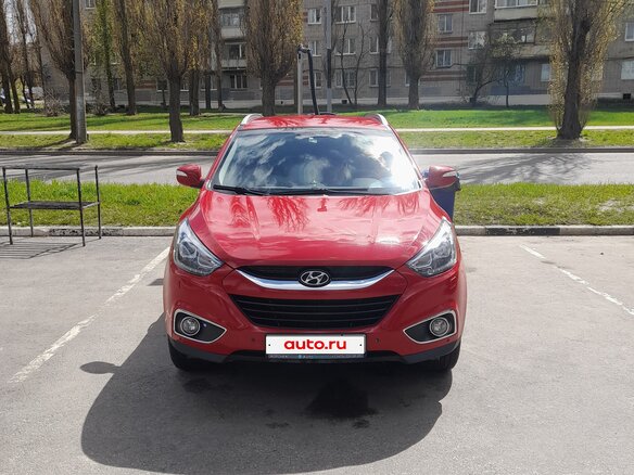 2014 Hyundai ix35 I Рестайлинг, красный, 1400000 рублей - вид 1
