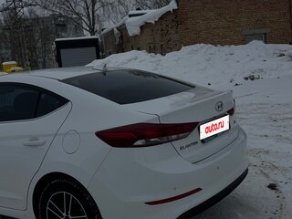 2018 Hyundai Elantra VI (AD), белый, 1650000 рублей, вид 3