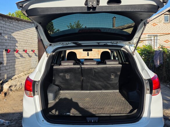 2010 Hyundai ix35 I, белый, 930000 рублей - вид 10