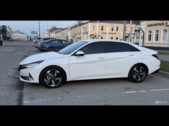 2023 Hyundai Elantra VII (CN7), белый, 1900000 рублей - вид 8
