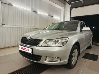 2012 Skoda Octavia II (A5) Рестайлинг, серебристый, 895000 рублей, вид 2