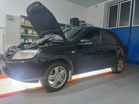 2013 Lada (ВАЗ) Granta I, синий, 550000 рублей - вид 2
