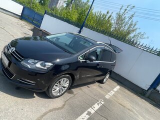 2013 Volkswagen Sharan II, чёрный, 1250000 рублей, вид 2