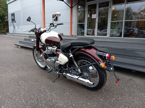 2026 Royal Enfield Classic 650, пурпурный, 703000 рублей - вид 8