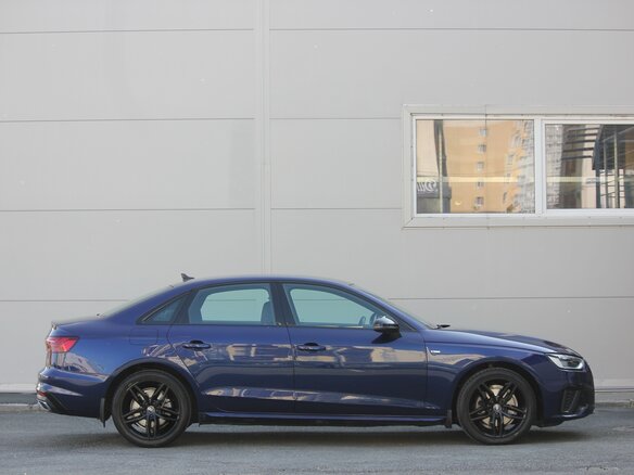 2020 Audi A4 35 TFSI V (B9) Рестайлинг, синий, 3500000 рублей - вид 2