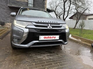 2016 Mitsubishi Outlander PHEV III Рестайлинг 2, серый, 2500000 рублей, вид 5
