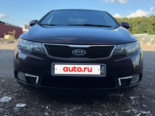 2011 Kia Cerato II, пурпурный, 910000 рублей, вид 1