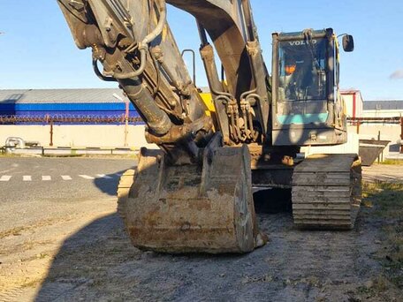 2012 Volvo EC, жёлтый, 2399740 рублей, вид 3