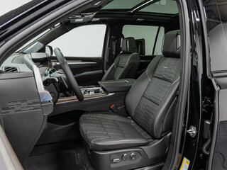 2026 Cadillac Escalade V Рестайлинг, чёрный, 21990000 рублей, вид 4