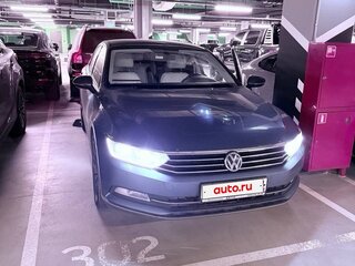 2017 Volkswagen Passat B8, синий, 1850000 рублей, вид 2