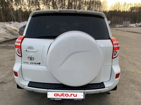 2010 Toyota RAV4 III (XA30) Рестайлинг, белый, 1500000 рублей - вид 3