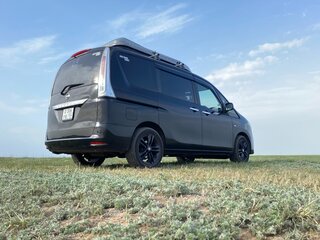 2012 Nissan Serena IV (C26), чёрный, 1390000 рублей, вид 4
