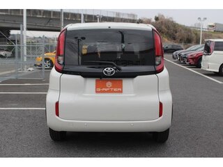 2022 Toyota Sienta III, белый, 1290005 рублей, вид 4