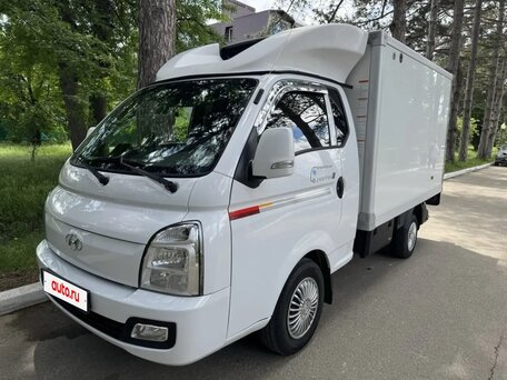 2023 Hyundai Porter II, белый, 3990000 рублей, вид 2