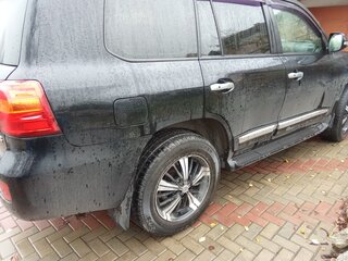 2015 Toyota Land Cruiser 200 Series Рестайлинг 1, чёрный, 6000000 рублей, вид 2