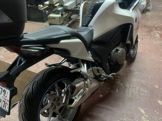 2010 Honda VFR 1200, белый, 715000 рублей, вид 4