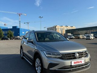 2021 Volkswagen Tiguan II Рестайлинг, серебристый, 2850000 рублей, вид 4