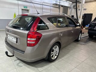 2008 Kia Ceed I, коричневый, 590000 рублей, вид 3
