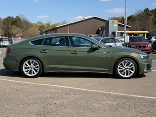 2022 Audi A5 Sportback 35 TFSI II (F5) Рестайлинг, зелёный, 3178365 рублей, вид 4