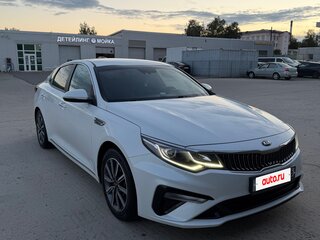 2019 Kia K5 II, белый, 2000000 рублей, вид 2