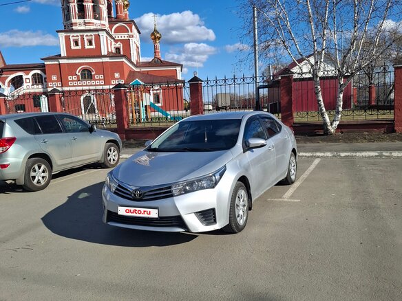 2014 Toyota Corolla XI (E160, E170, E180), серый, 1100000 рублей - вид 1