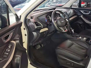 2022 Subaru Forester V Рестайлинг, белый, 3000099 рублей, вид 4