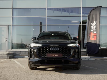 2024 Audi Q6 45 TFSI, чёрный, 7699000 рублей, вид 3